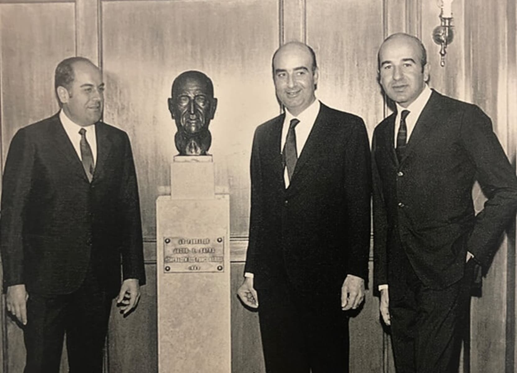 Safra Asset 1974